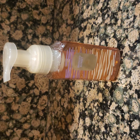 White Barn Bath & Body White Barn Bronzed Sunset Gentle Foaming